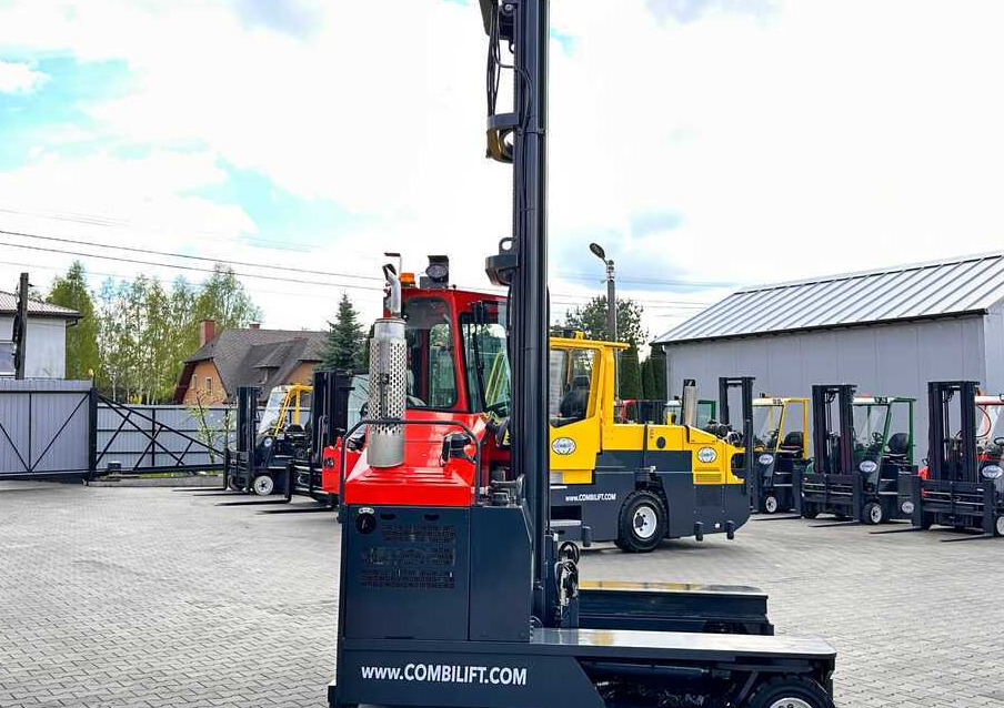 4-way reach truck Combilift C4000 / TRIPLEX / 9300MM / FREE LIFT / FORK POSITIONER / GAS / CABIN / LIKE NEW: picture 7