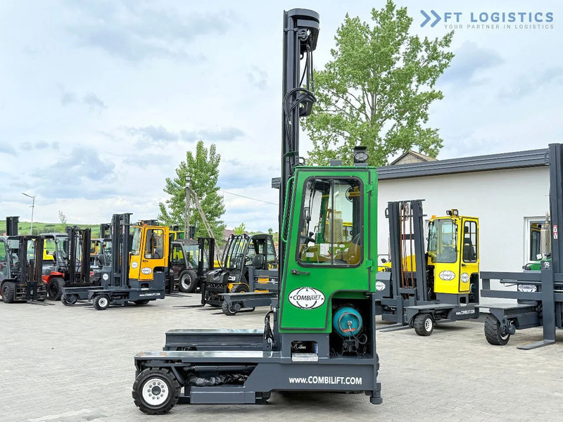 Combilift C4000 / TRIPLEX / 9300MM / FREE LIFT / POSITIONER / GAS / CABIN C4000 / TRIPLEX / 9300MM / FREE LIFT / POSITIONER / GAS / CABIN - 4-way reach truck: picture 3 Combilift C4000 / TRIPLEX / 9300MM / FREE LIFT / POSITIONER / GAS / CABIN C4000 / TRIPLEX / 9300MM / FREE LIFT / POSITIONER / GAS / CABIN - 4-way reach truck: picture 3