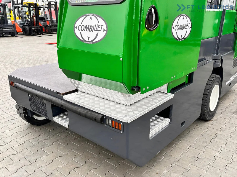 Combilift C5000SL / DIESEL / 4500MM / DUPLEX / CABIN / PLATFORMS / LIKE NEW C5000SL / DIESEL / 4500MM / DUPLEX / CABIN / PLATFORMS / LIKE - Side loader: picture 5 Combilift C5000SL / DIESEL / 4500MM / DUPLEX / CABIN / PLATFORMS / LIKE NEW C5000SL / DIESEL / 4500MM / DUPLEX / CABIN / PLATFORMS / LIKE - Side loader: picture 5