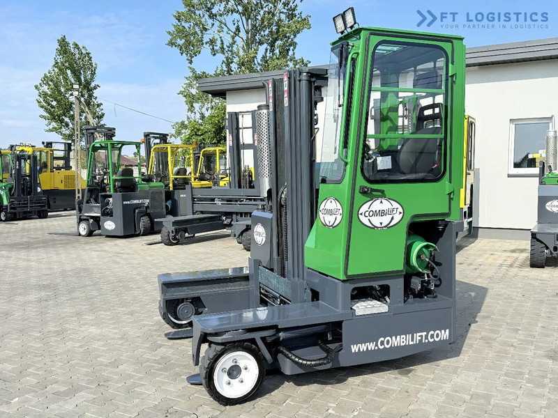 Combilift Combilift C2500 / GAS / TRIPLEX 4900MM / FREE LIFT / ONLY 2446 HOURS / FORK POSITIONER / FULL CABIN / PERFECT CONDITION / Wide r - 4-way reach truck: picture 3 Combilift Combilift C2500 / GAS / TRIPLEX 4900MM / FREE LIFT / ONLY 2446 HOURS / FORK POSITIONER / FULL CABIN / PERFECT CONDITION / Wide r - 4-way reach truck: picture 3