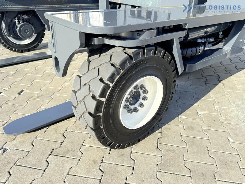 Combilift Combilift FOUR-WAY MULTIDIRECTIONAL FORKLIFT C5000XL / GAS / DUPLEX 6000MM / ONLY 3479 HOURS / SIDE SHIFT / FULL CABIN / PERFECT - 4-way reach truck: picture 3 Combilift Combilift FOUR-WAY MULTIDIRECTIONAL FORKLIFT C5000XL / GAS / DUPLEX 6000MM / ONLY 3479 HOURS / SIDE SHIFT / FULL CABIN / PERFECT - 4-way reach truck: picture 3