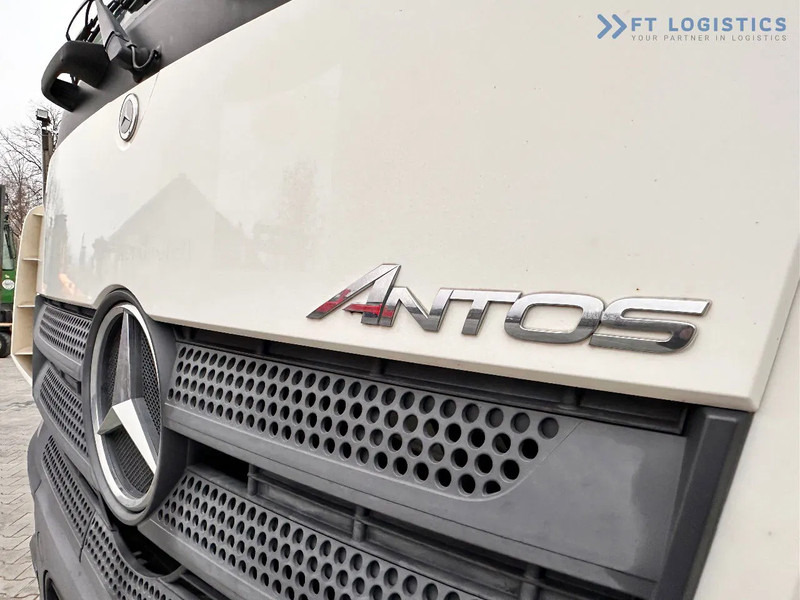 Refrigerator truck Mercedes-Benz Actros 2532 ANTOS 2533 / TAIL LIFT / 19X PALLETS / TIRES 80% / PERFECT CONDITION!: picture 6 Refrigerator truck Mercedes-Benz Actros 2532 ANTOS 2533 / TAIL LIFT / 19X PALLETS / TIRES 80% / PERFECT CONDITION!: picture 6