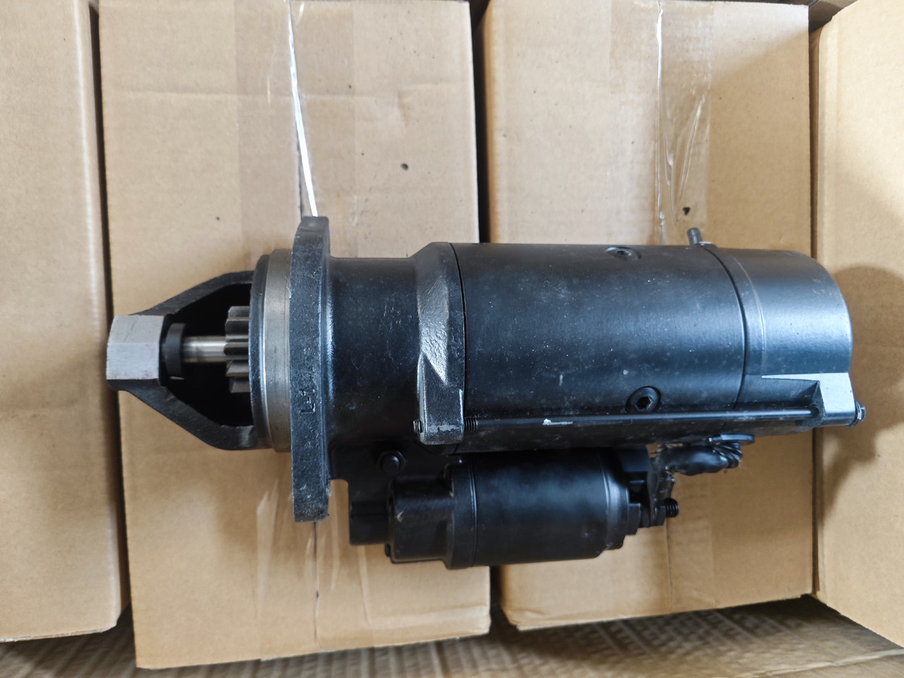 CATERPILLAR 357-5205 - Starter for Construction machinery: picture 1 CATERPILLAR 357-5205 - Starter for Construction machinery: picture 1