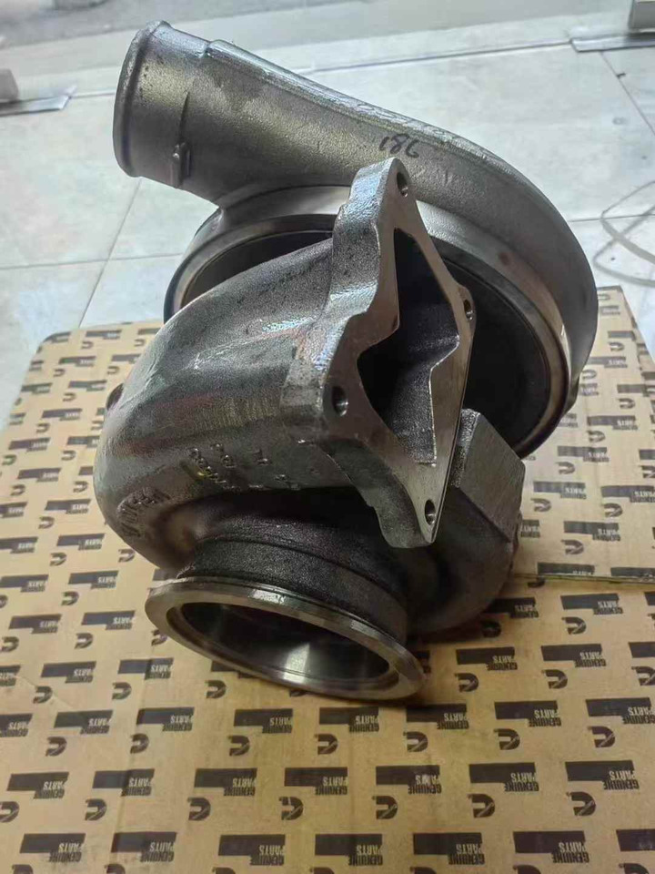 Turbo for Excavator CUMMINS 2881769: picture 6