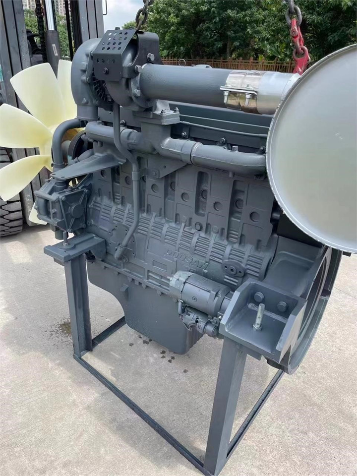 DOOSAN DE12TIS - Engine for Excavator: picture 1 DOOSAN DE12TIS - Engine for Excavator: picture 1