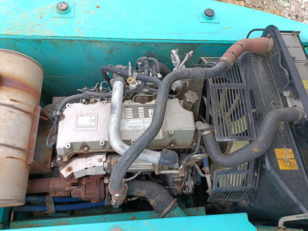 HINO J05E - Engine for Excavator: picture 1 HINO J05E - Engine for Excavator: picture 1