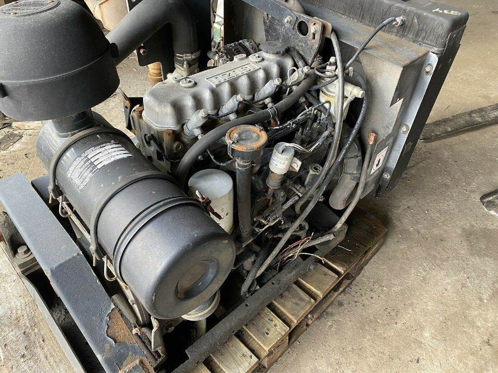 ISUZU C240 - Engine for Forklift: picture 3 ISUZU C240 - Engine for Forklift: picture 3