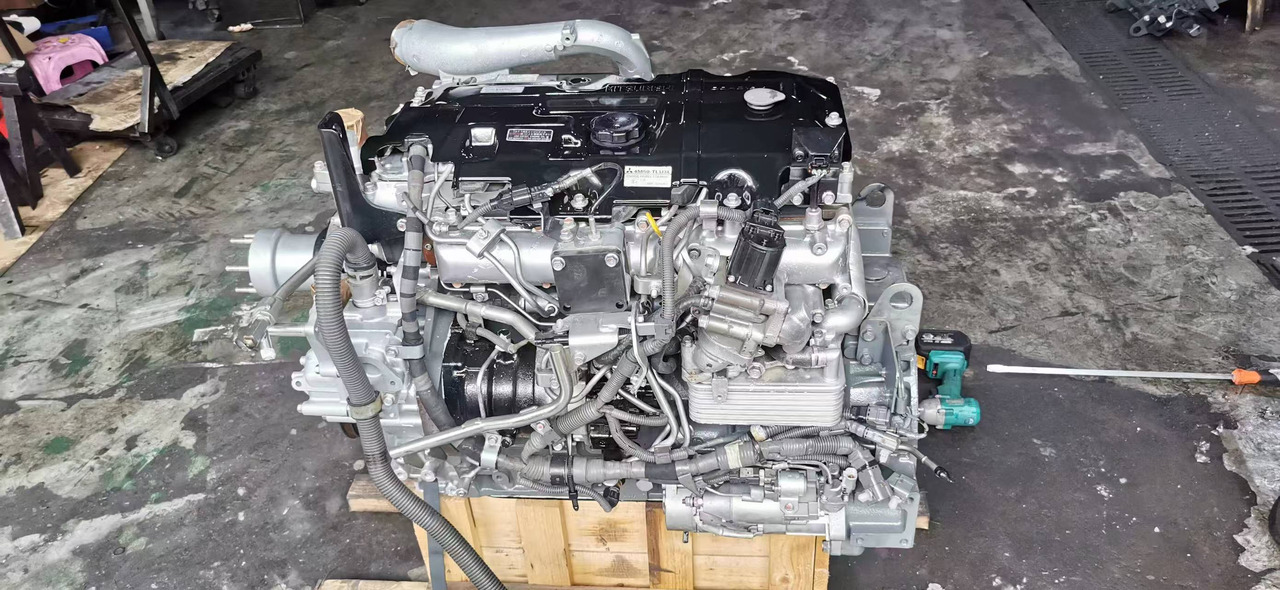 MITSUBISHI 4M50 - Engine for Excavator: picture 4 MITSUBISHI 4M50 - Engine for Excavator: picture 4