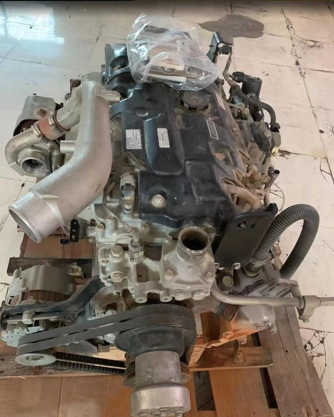 MITSUBISHI 4M50 - Engine for Excavator: picture 3 MITSUBISHI 4M50 - Engine for Excavator: picture 3