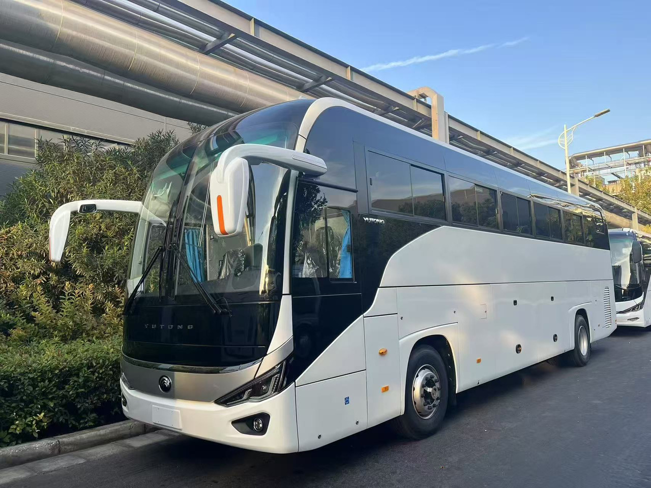 YUTONG 49+1+1 - City bus: picture 1 YUTONG 49+1+1 - City bus: picture 1