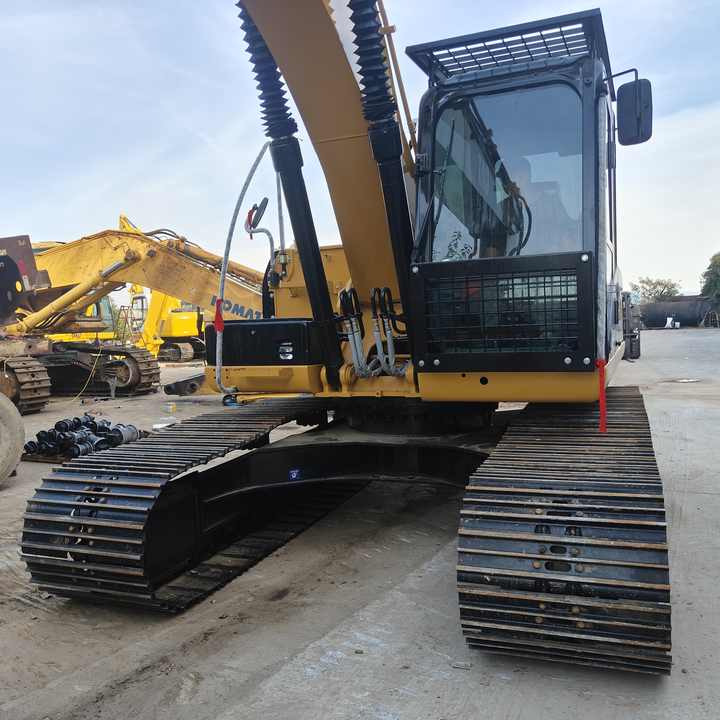 95% New Well Maintained Low Working Hours Used Excavator CAT320D CAT320d Used Excavator for Sale at the Lowest Price - Crawler excavator: picture 2 95% New Well Maintained Low Working Hours Used Excavator CAT320D CAT320d Used Excavator for Sale at the Lowest Price - Crawler excavator: picture 2