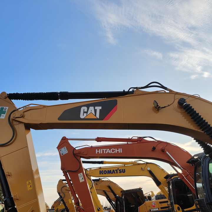 95% New Well Maintained Low Working Hours Used Excavator CAT320D CAT320d Used Excavator for Sale at the Lowest Price - Crawler excavator: picture 3 95% New Well Maintained Low Working Hours Used Excavator CAT320D CAT320d Used Excavator for Sale at the Lowest Price - Crawler excavator: picture 3