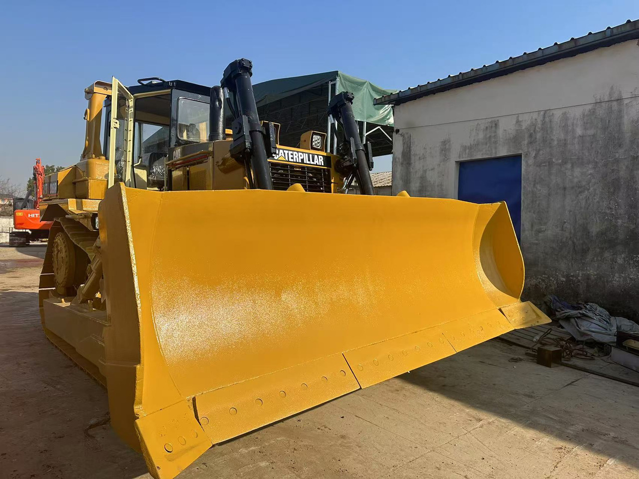 CATERPILLAR Used Bulldozer D8R Hotsale D6R D7G - Construction machinery: picture 5 CATERPILLAR Used Bulldozer D8R Hotsale D6R D7G - Construction machinery: picture 5