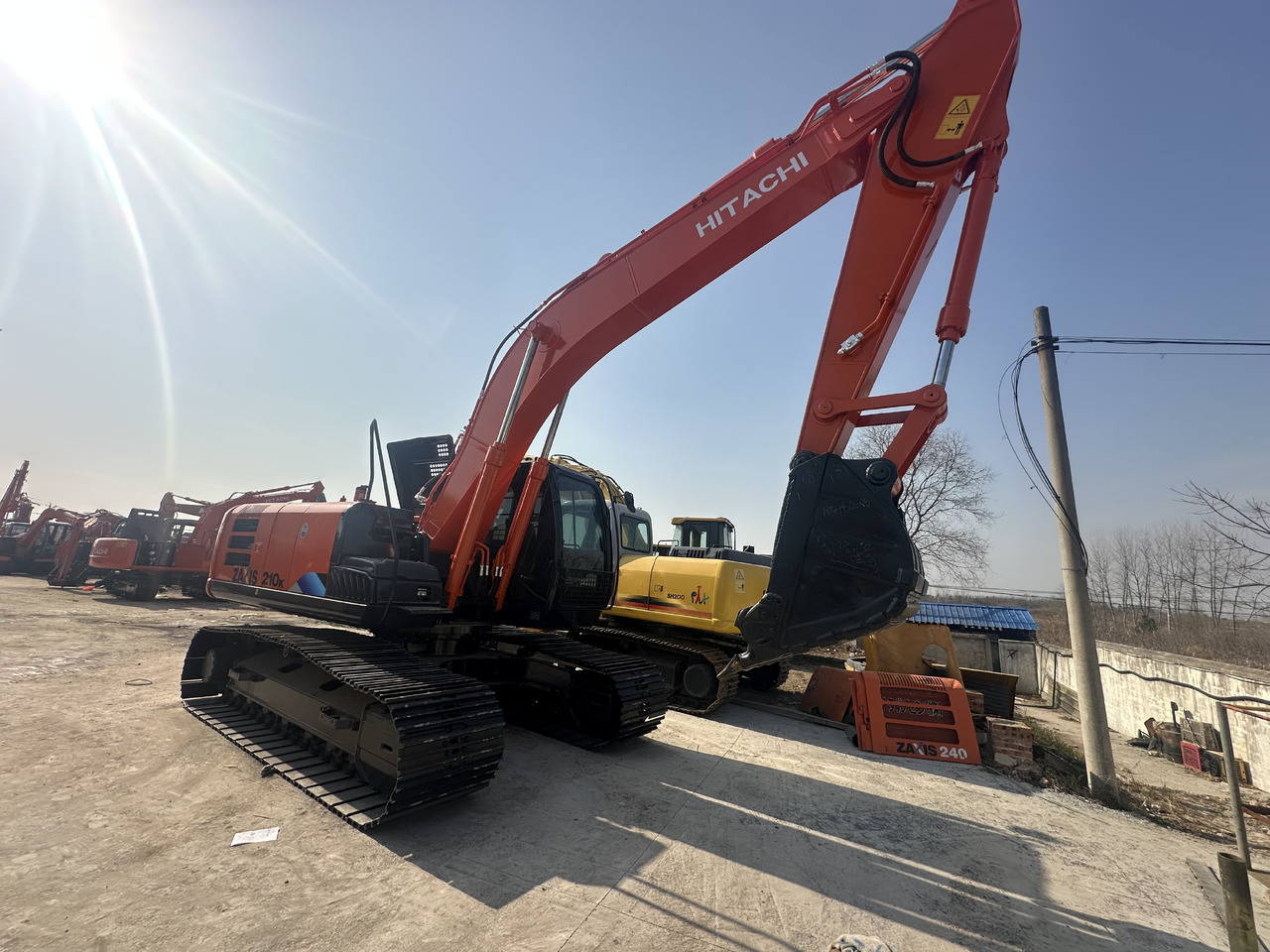 HITACHI Used Excavator ZX210-5G High Quality - Crawler excavator: picture 4 HITACHI Used Excavator ZX210-5G High Quality - Crawler excavator: picture 4