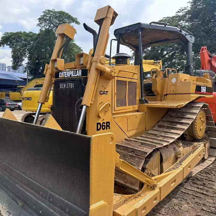 Original Caterpillar D6r Bulldozer Used Caterpillar D5 D6 D7 Bulldozer on Sale High Quality Caterpillar D6r Bulldozer - Bulldozer: picture 1 Original Caterpillar D6r Bulldozer Used Caterpillar D5 D6 D7 Bulldozer on Sale High Quality Caterpillar D6r Bulldozer - Bulldozer: picture 1