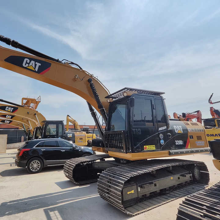 USED  CAT 320 Excavator with Wide Track Shoe for Sale - Crawler excavator: picture 1 USED  CAT 320 Excavator with Wide Track Shoe for Sale - Crawler excavator: picture 1