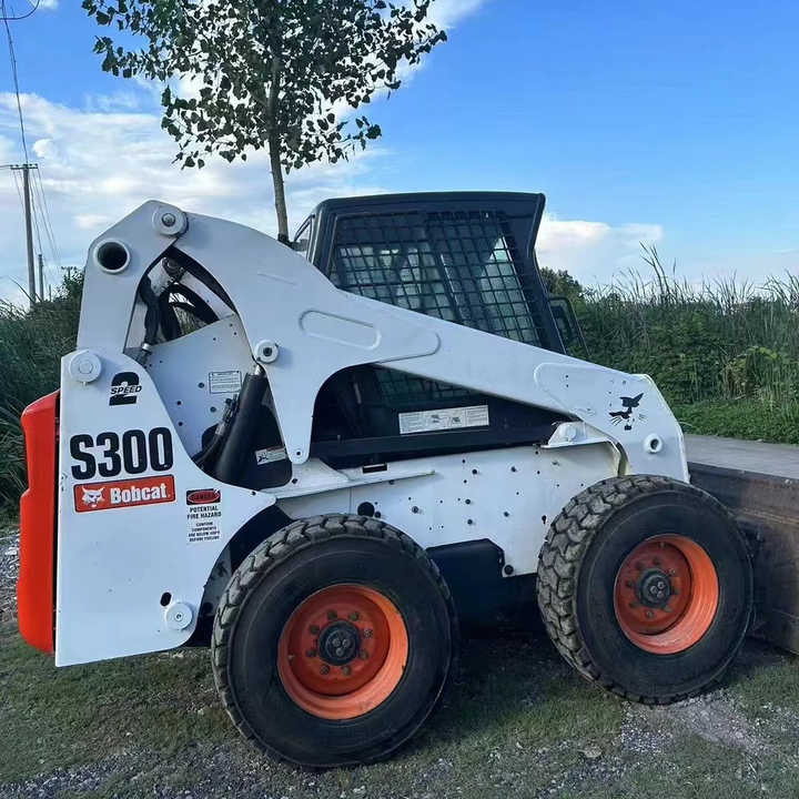 Used Bob Cat Bob Cat S300 Used Mini Skid Steer Wheel Loader Multifunctional Track Loaders Bobcat S300 - Wheel loader: picture 2 Used Bob Cat Bob Cat S300 Used Mini Skid Steer Wheel Loader Multifunctional Track Loaders Bobcat S300 - Wheel loader: picture 2