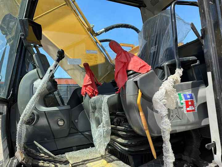 Used Cat 320 Excavator - Crawler excavator: picture 2 Used Cat 320 Excavator - Crawler excavator: picture 2