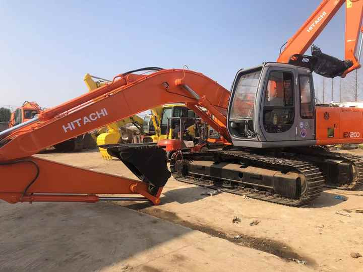 Used Excavator Hitachi Ex200 for Sale, Original Excavator - Excavator: picture 3 Used Excavator Hitachi Ex200 for Sale, Original Excavator - Excavator: picture 3