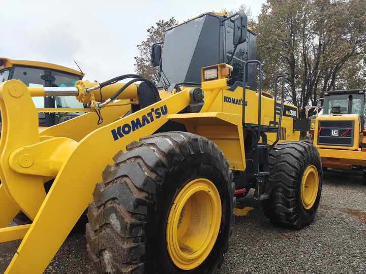 Used komatsu WA380-3 Wheel Loader Hot Sale Original Japan Brand Koamtsu Wheel Loader for Sale - Wheel loader: picture 4 Used komatsu WA380-3 Wheel Loader Hot Sale Original Japan Brand Koamtsu Wheel Loader for Sale - Wheel loader: picture 4