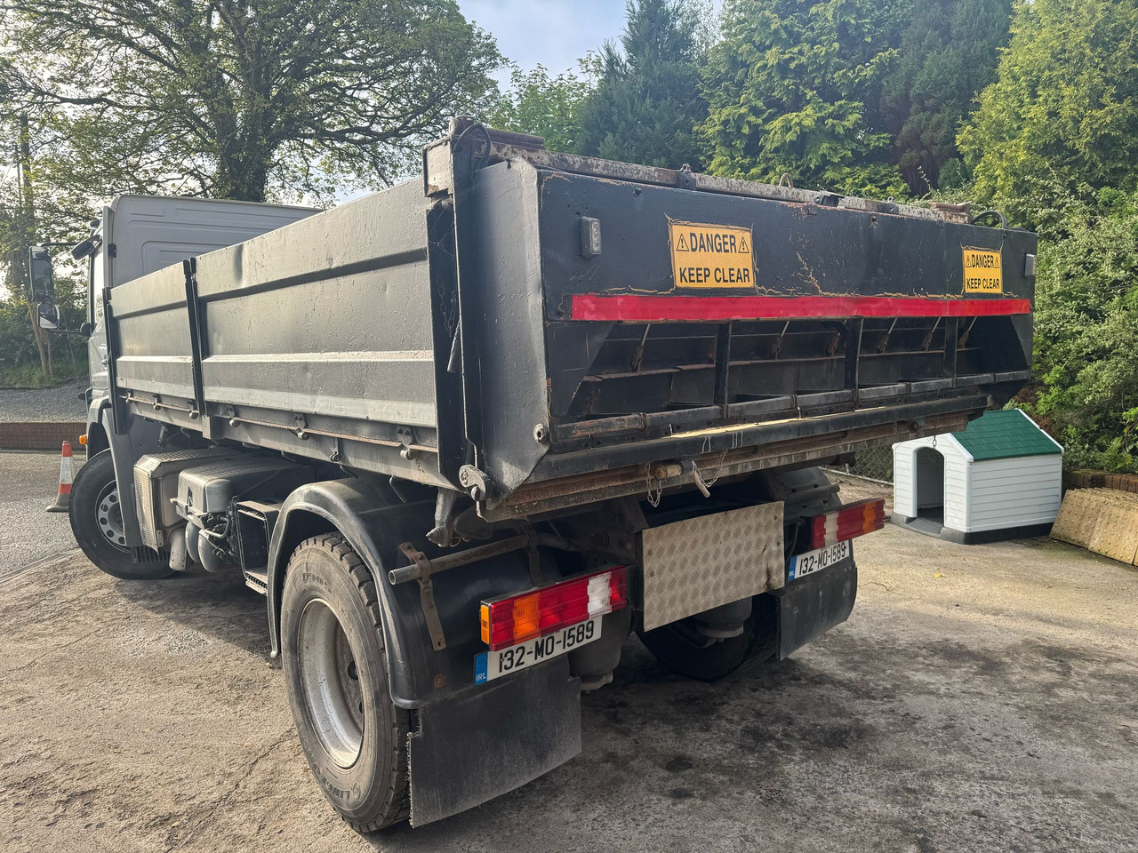 MERCEDES-BENZ Axor 1823 - Tipper: picture 2 MERCEDES-BENZ Axor 1823 - Tipper: picture 2