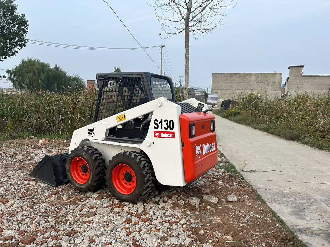 BOBCAT S130 - Skid steer loader: picture 4 BOBCAT S130 - Skid steer loader: picture 4