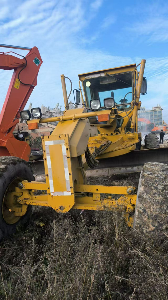 CATERPILLAR 140H - Grader: picture 2 CATERPILLAR 140H - Grader: picture 2