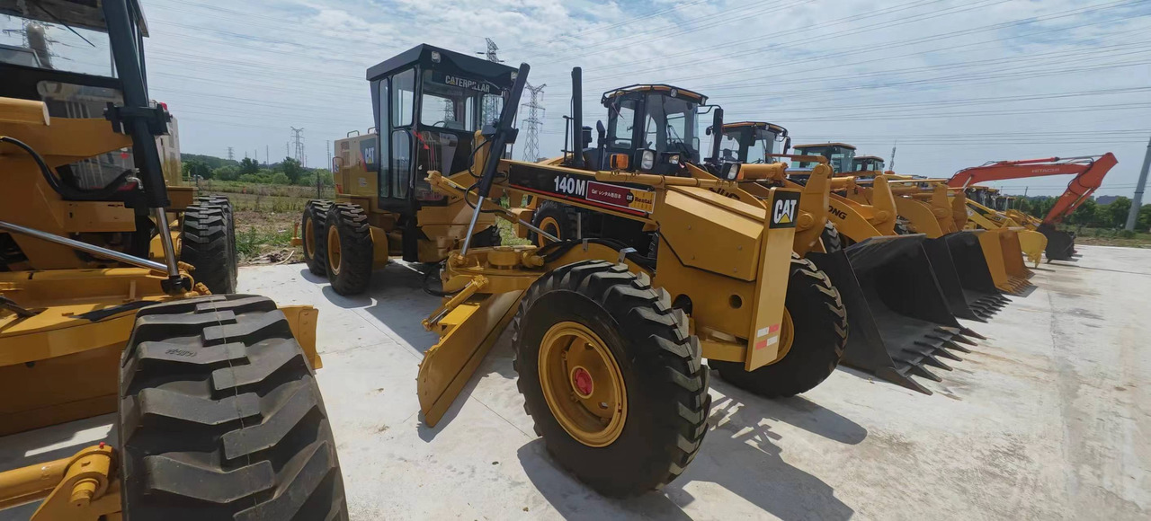 CATERPILLAR 140M - Grader: picture 3 CATERPILLAR 140M - Grader: picture 3