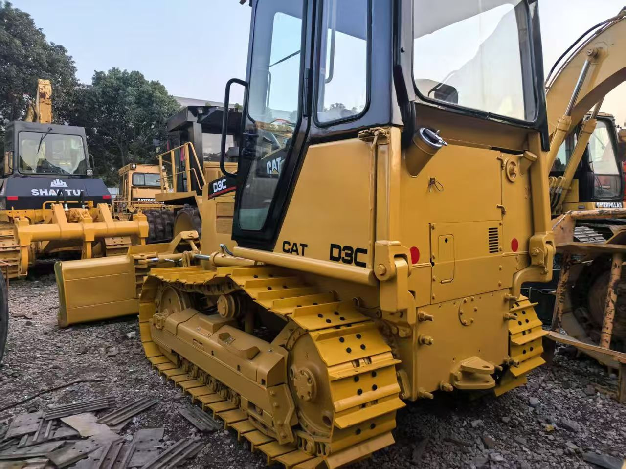 CATERPILLAR D3C - Bulldozer: picture 3 CATERPILLAR D3C - Bulldozer: picture 3