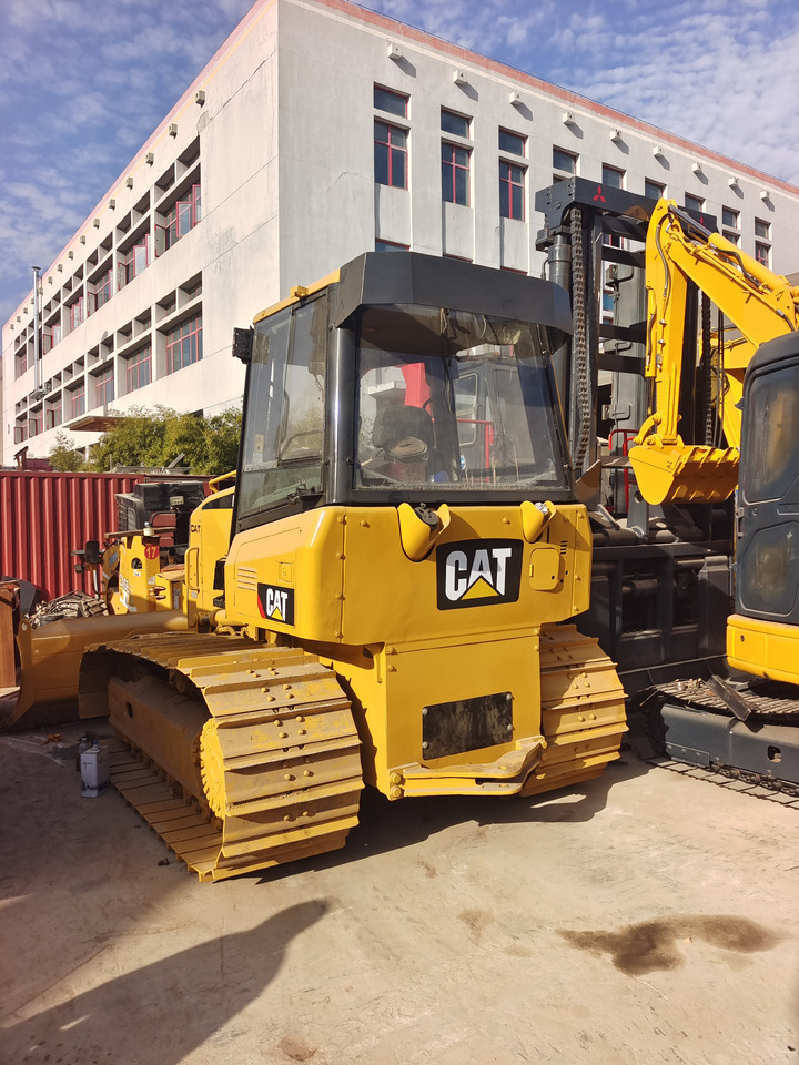 CATERPILLAR D3K - Bulldozer: picture 2 CATERPILLAR D3K - Bulldozer: picture 2