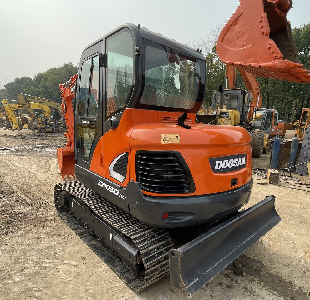 DOOSAN DX60-9C - Crawler excavator: picture 4 DOOSAN DX60-9C - Crawler excavator: picture 4