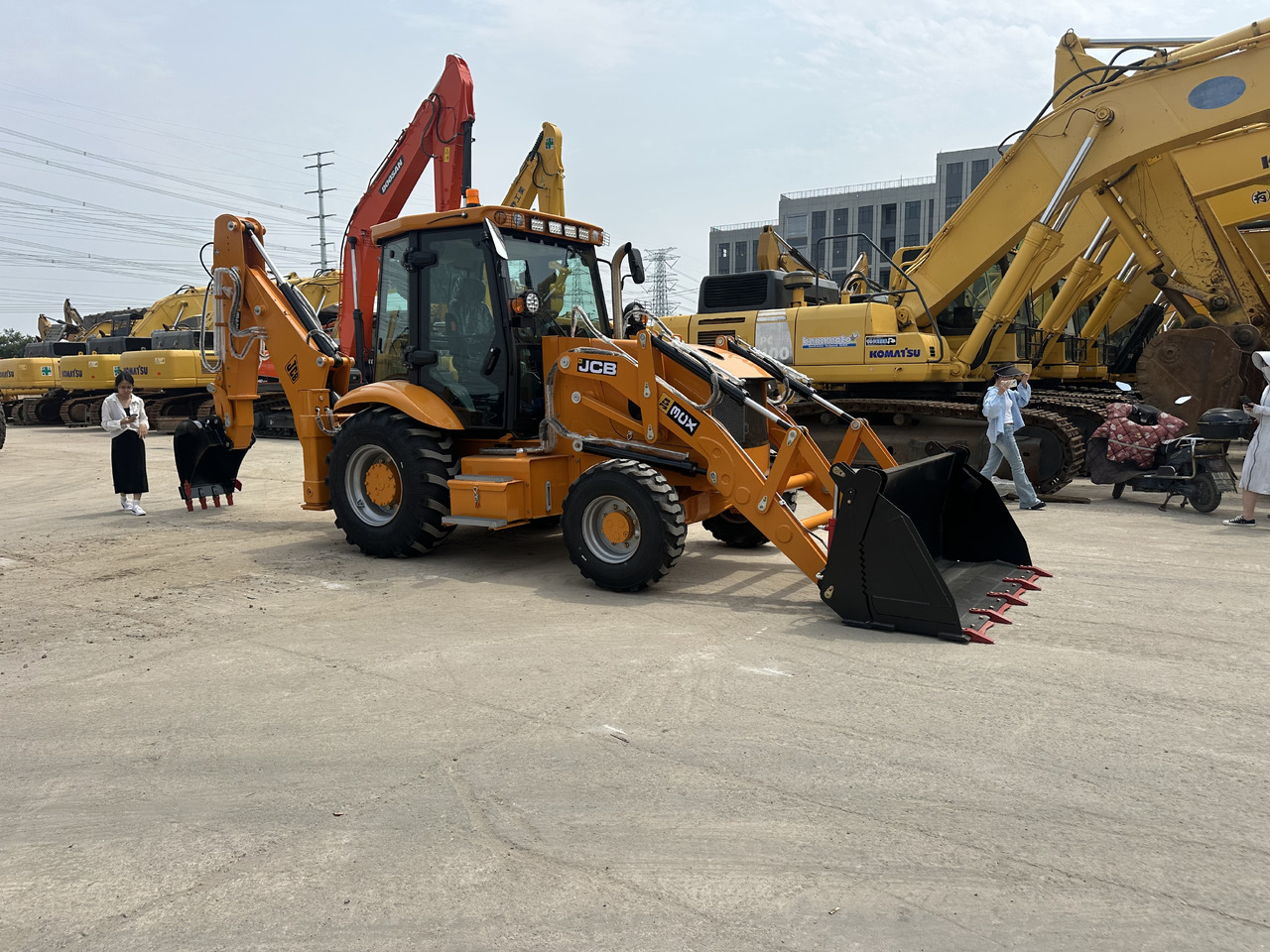 JCB 3CX - Backhoe loader: picture 1 JCB 3CX - Backhoe loader: picture 1