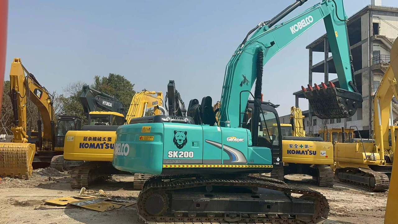 KOBELCO SK200-8 - Crawler excavator: picture 4 KOBELCO SK200-8 - Crawler excavator: picture 4