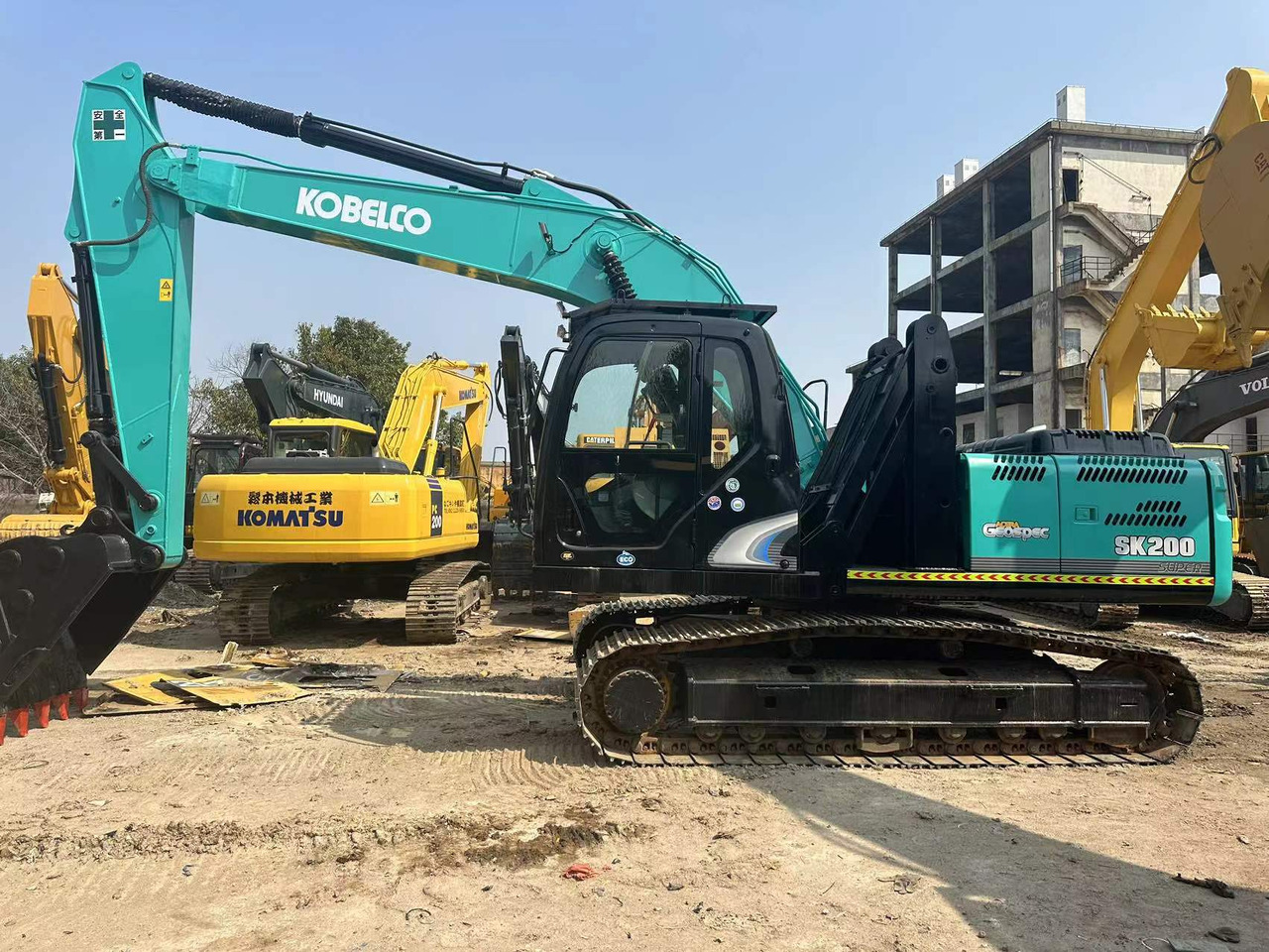KOBELCO SK200-8 - Crawler excavator: picture 1 KOBELCO SK200-8 - Crawler excavator: picture 1