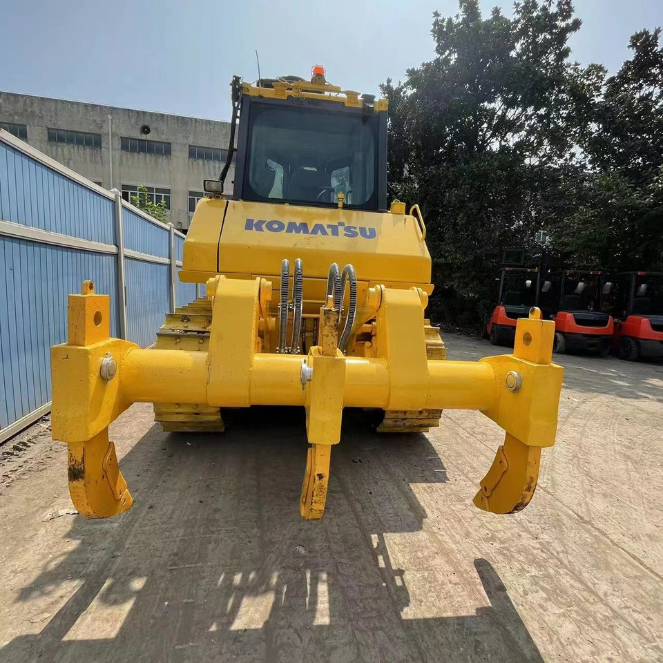 KOMATSU D65EX - Bulldozer: picture 3 KOMATSU D65EX - Bulldozer: picture 3