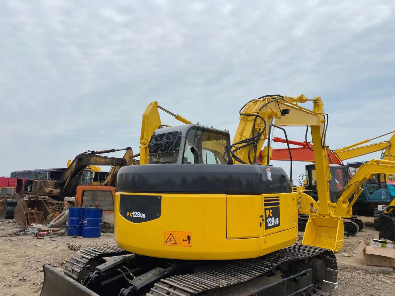 KOMATSU PC128US - Crawler excavator: picture 2 KOMATSU PC128US - Crawler excavator: picture 2