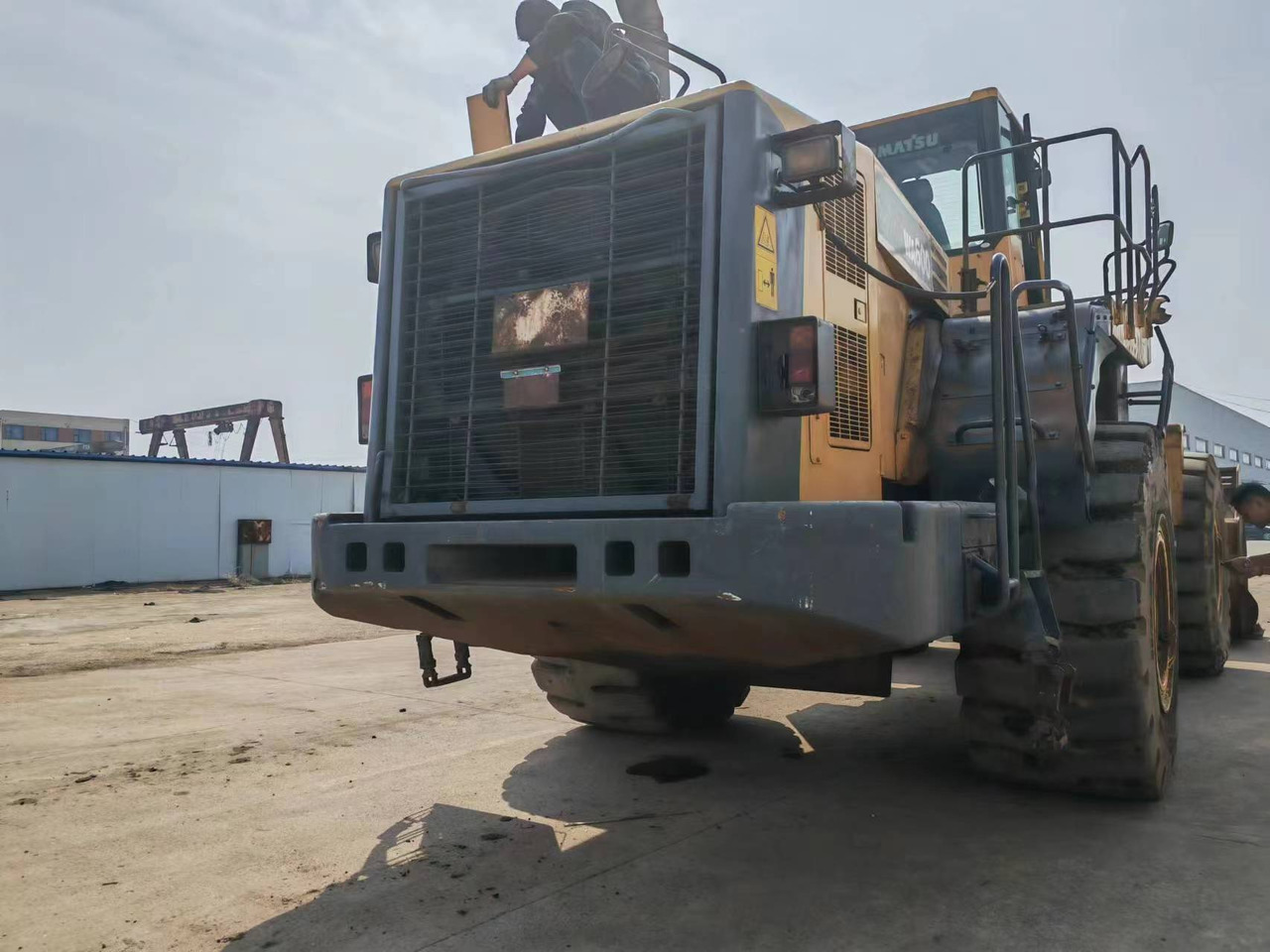 KOMATSU WA600-6 - Wheel loader: picture 3 KOMATSU WA600-6 - Wheel loader: picture 3