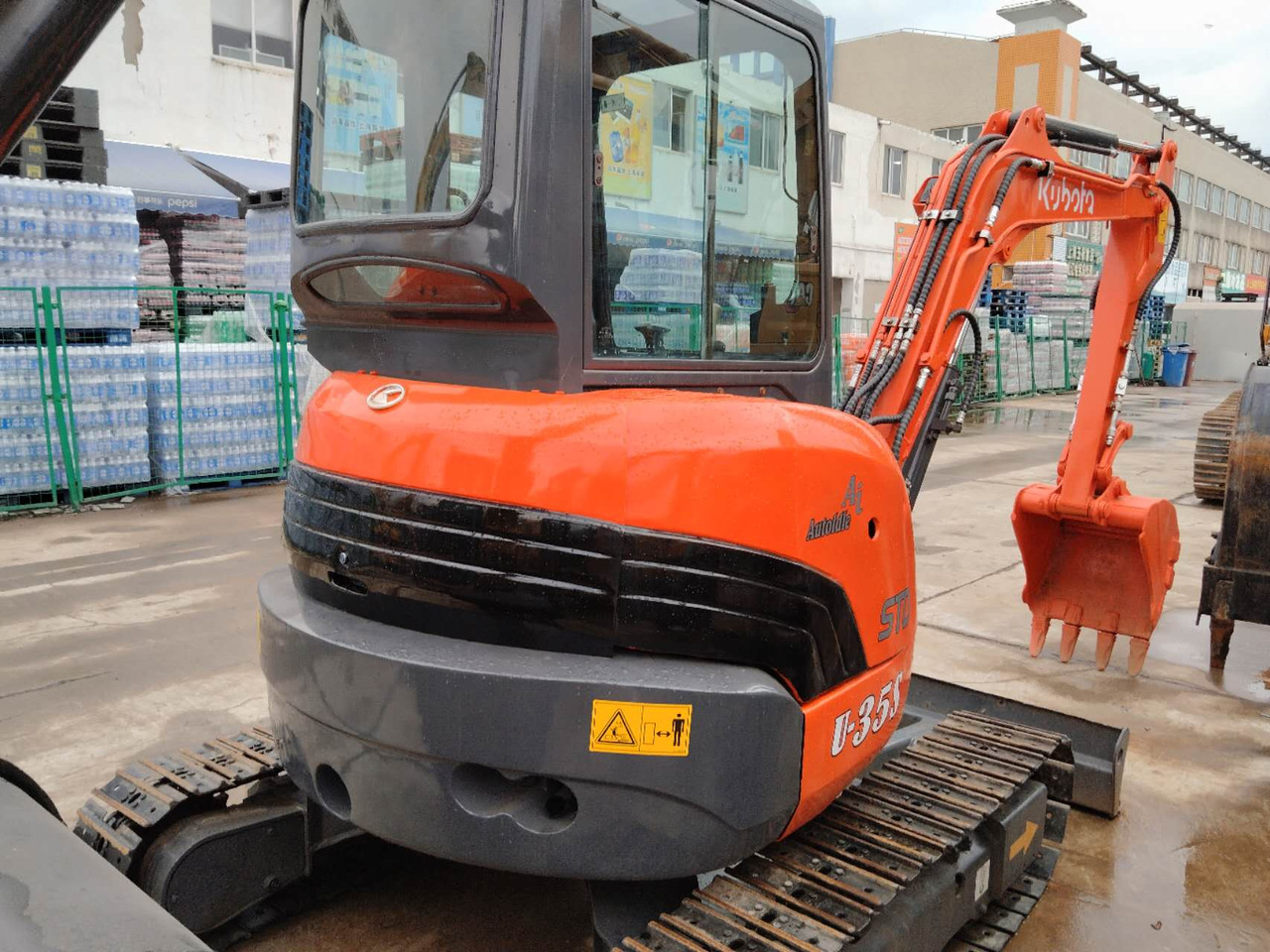 KUBOTA U35 - Mini excavator: picture 4 KUBOTA U35 - Mini excavator: picture 4