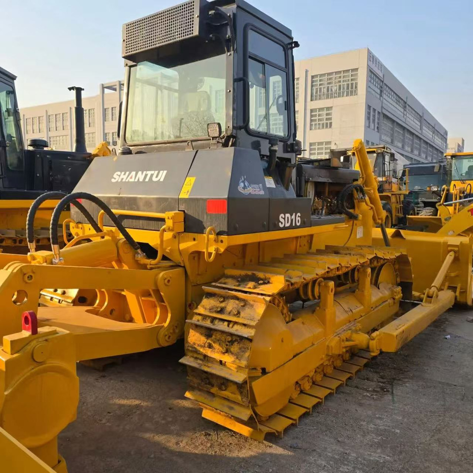 SHANTUI SD16 - Bulldozer: picture 1 SHANTUI SD16 - Bulldozer: picture 1