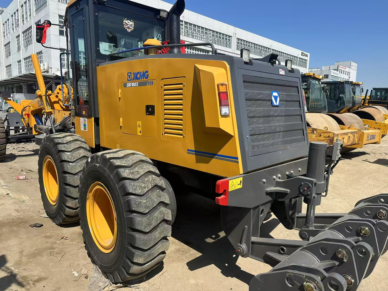 XCMG GR1803 - Grader: picture 3 XCMG GR1803 - Grader: picture 3