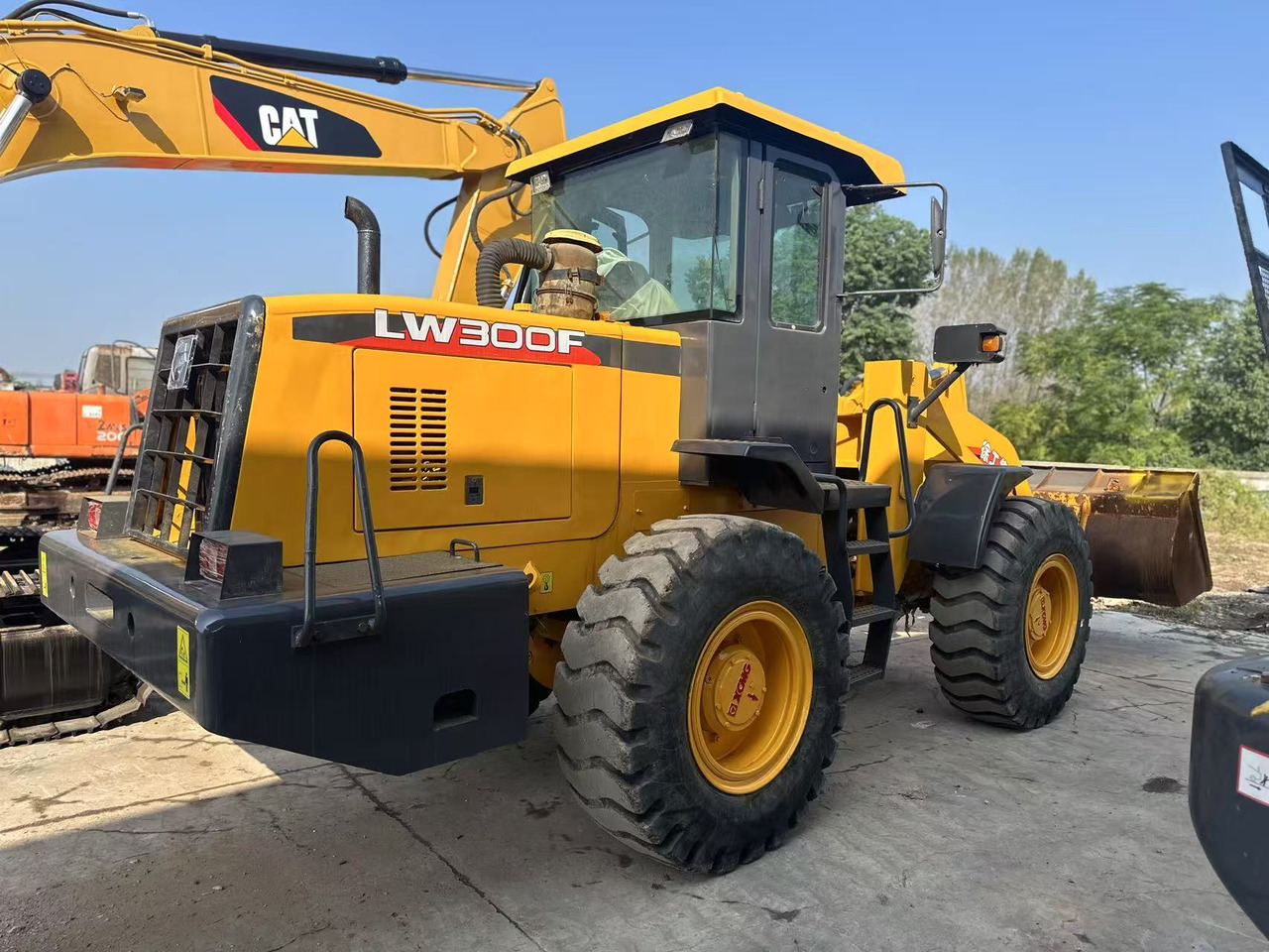 XCMG LW300F - Wheel loader: picture 1 XCMG LW300F - Wheel loader: picture 1