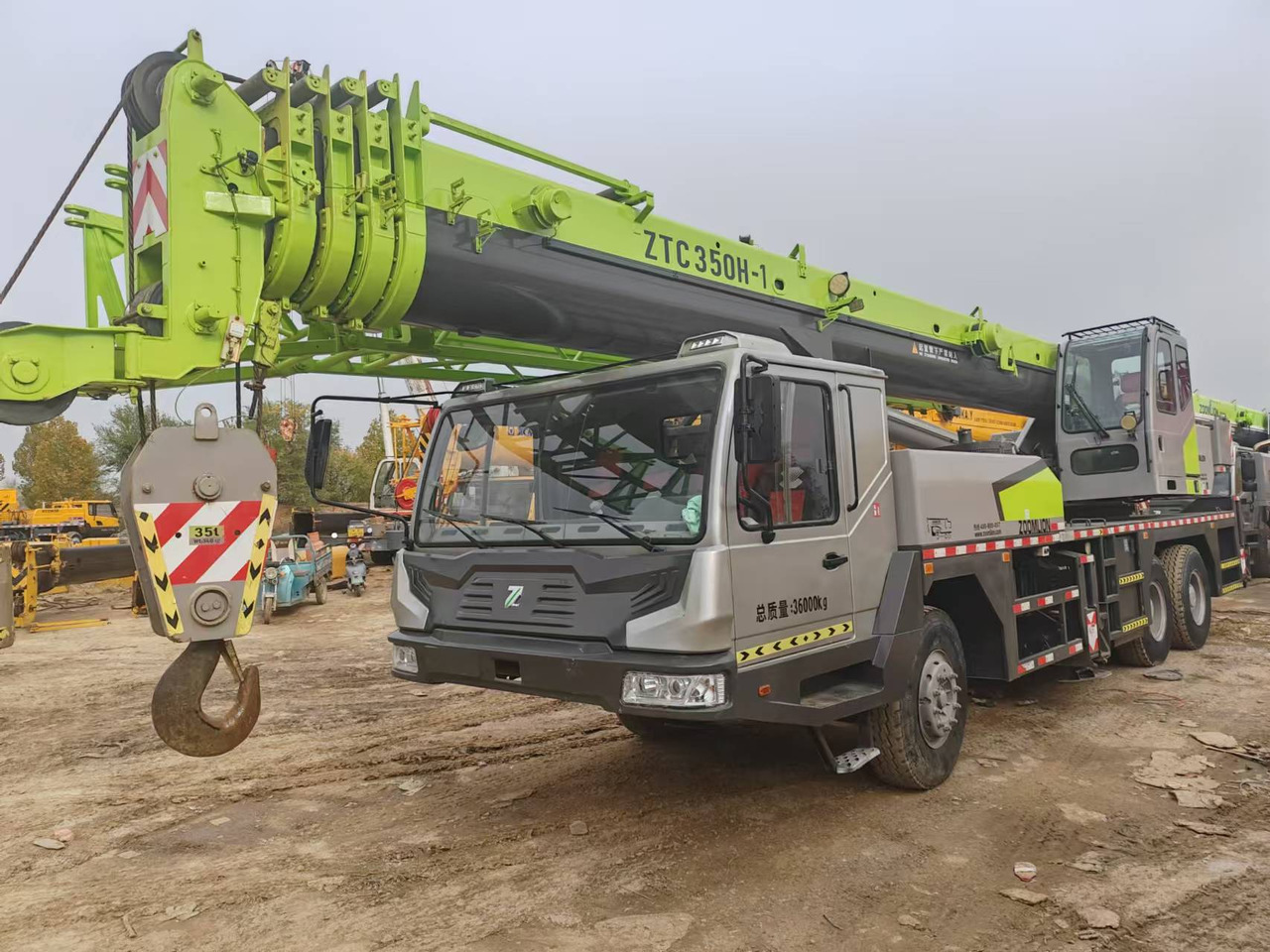 ZOOMLION ZTC350H - Mobile crane: picture 1 ZOOMLION ZTC350H - Mobile crane: picture 1
