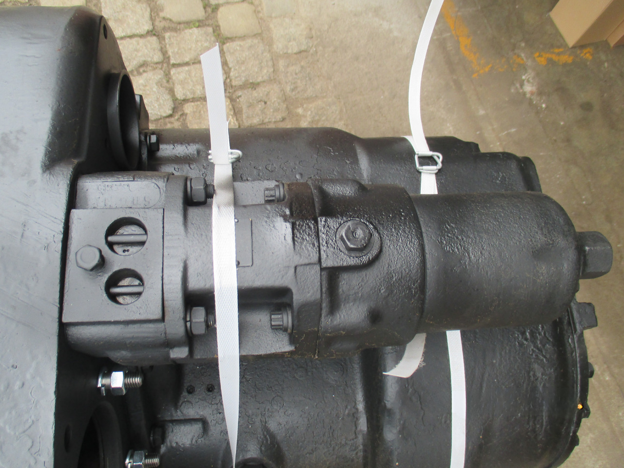 Skrzynia biegów Clark Hurth - Gearbox for Construction machinery: picture 4 Skrzynia biegów Clark Hurth - Gearbox for Construction machinery: picture 4