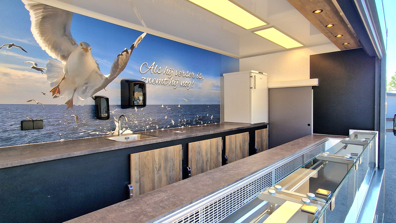 FIAT + BK Market Trailers opbouw - Vending truck: picture 4 FIAT + BK Market Trailers opbouw - Vending truck: picture 4