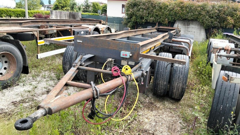 CARDI RIMORCHIO CARDI SCARRABILE PNEUMATICO - Roll-off/ Skip trailer: picture 1 CARDI RIMORCHIO CARDI SCARRABILE PNEUMATICO - Roll-off/ Skip trailer: picture 1