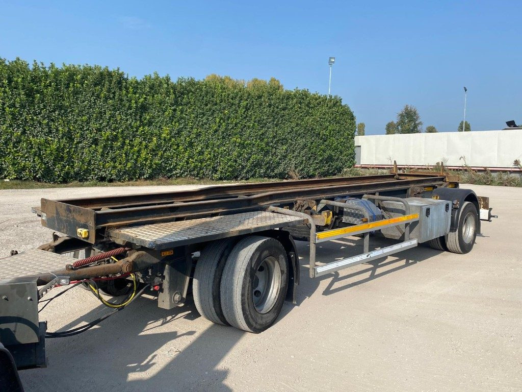 CARDI RIMORCHIO CARDI SCARRABILE PNEUMATICO - Roll-off/ Skip trailer: picture 3 CARDI RIMORCHIO CARDI SCARRABILE PNEUMATICO - Roll-off/ Skip trailer: picture 3