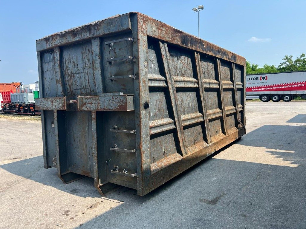 CONTAINER SCARRABILE USATO A CIELO APERTO - Roll-off container: picture 4 CONTAINER SCARRABILE USATO A CIELO APERTO - Roll-off container: picture 4