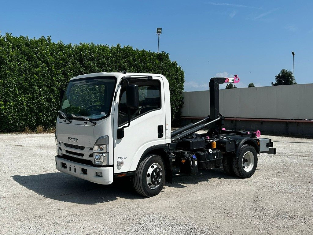 ISUZU P75 NUOVO SCARRABILE - Hook lift truck: picture 1 ISUZU P75 NUOVO SCARRABILE - Hook lift truck: picture 1