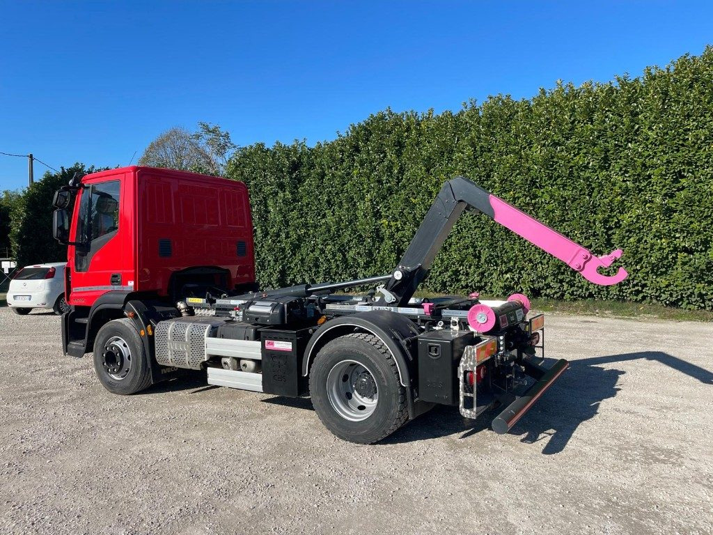 IVECO EUROCARGO 160E SCARRABILE - Hook lift truck: picture 3 IVECO EUROCARGO 160E SCARRABILE - Hook lift truck: picture 3