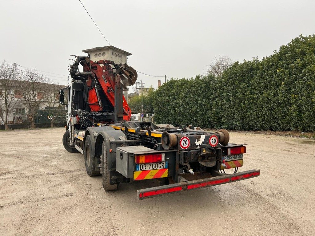 IVECO STRALIS 260S42 SCARRABILE USATO CON GRU - Hook lift truck: picture 4 IVECO STRALIS 260S42 SCARRABILE USATO CON GRU - Hook lift truck: picture 4